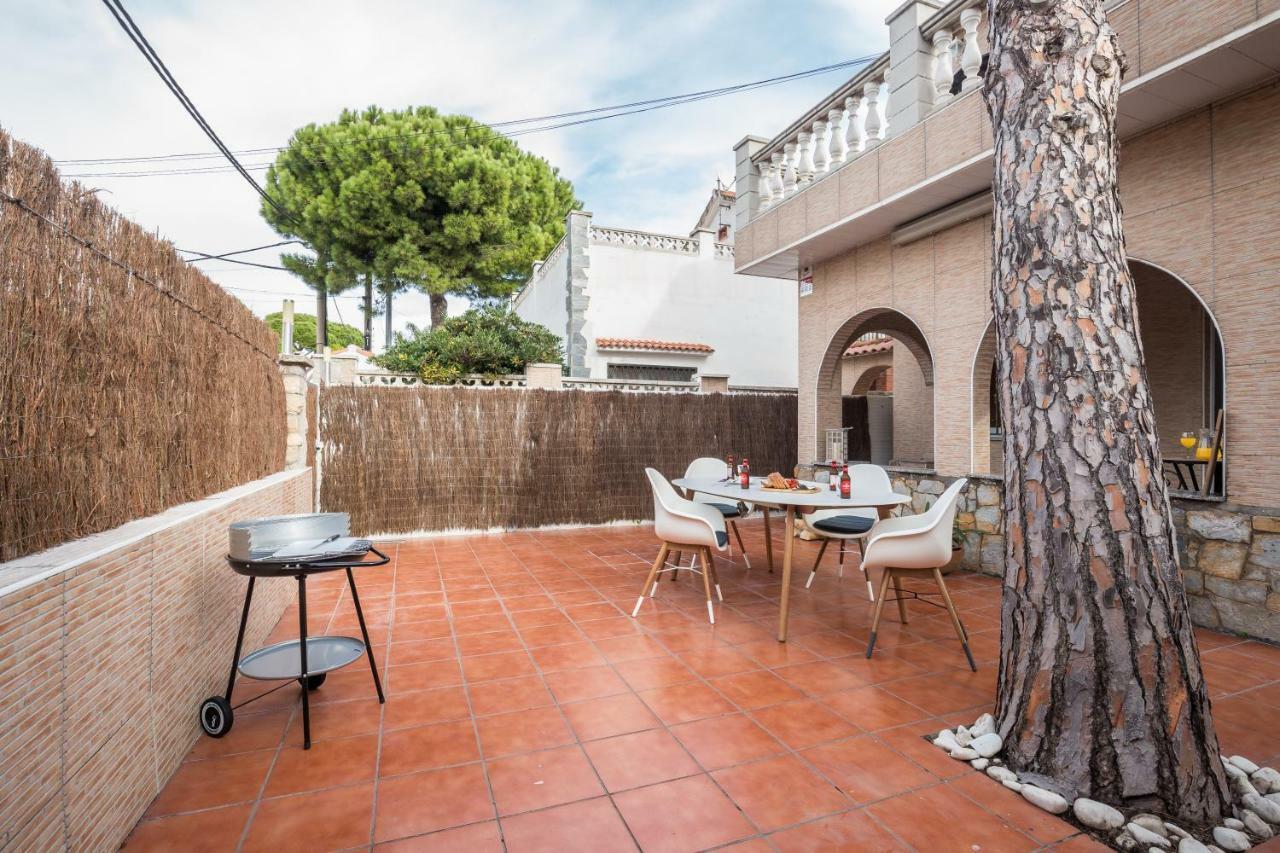 Casa Samara Villa กาสเตย์เดเฟลส์ ภายนอก รูปภาพ