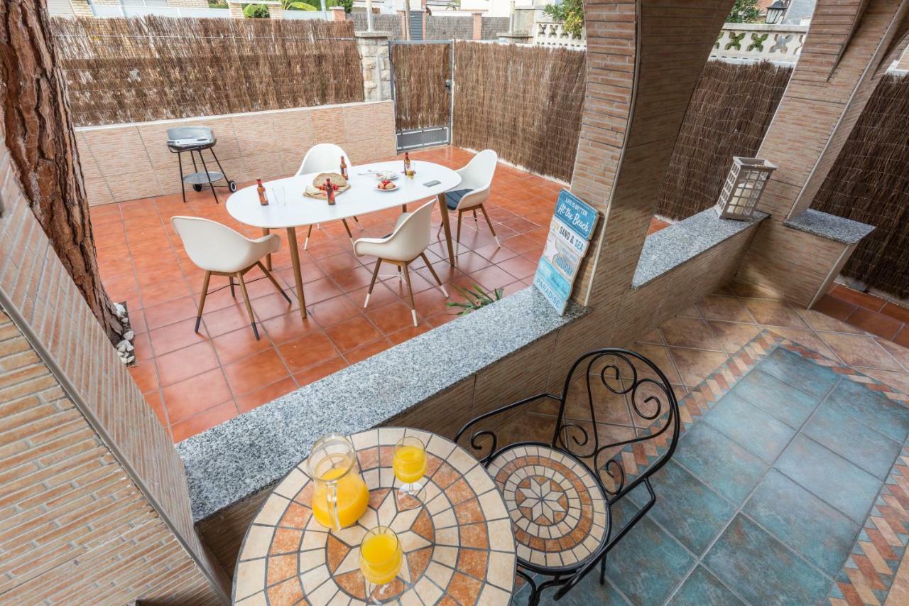 Casa Samara Villa กาสเตย์เดเฟลส์ ภายนอก รูปภาพ